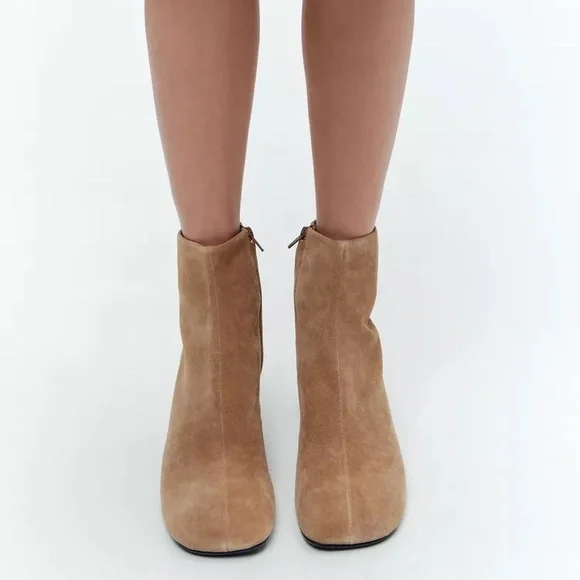 Brand new tan suede boots - Picture 4 of 5